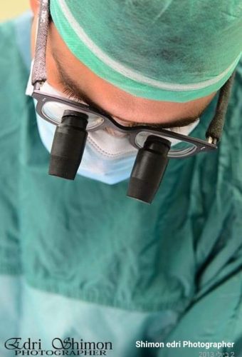 ד"ר אודי יעקבזון מנתח לב, מנהל יחידה לתמיכה לבבית מכנית והשתלות לב מלאכותי